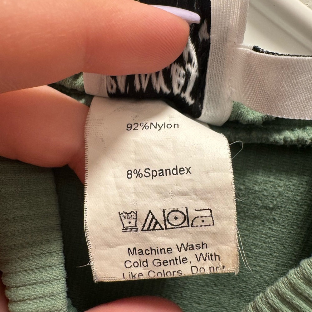 Princess Polly Sage Green Ribbed Mock Neck Crop - XS/S - Picture 3 of 5